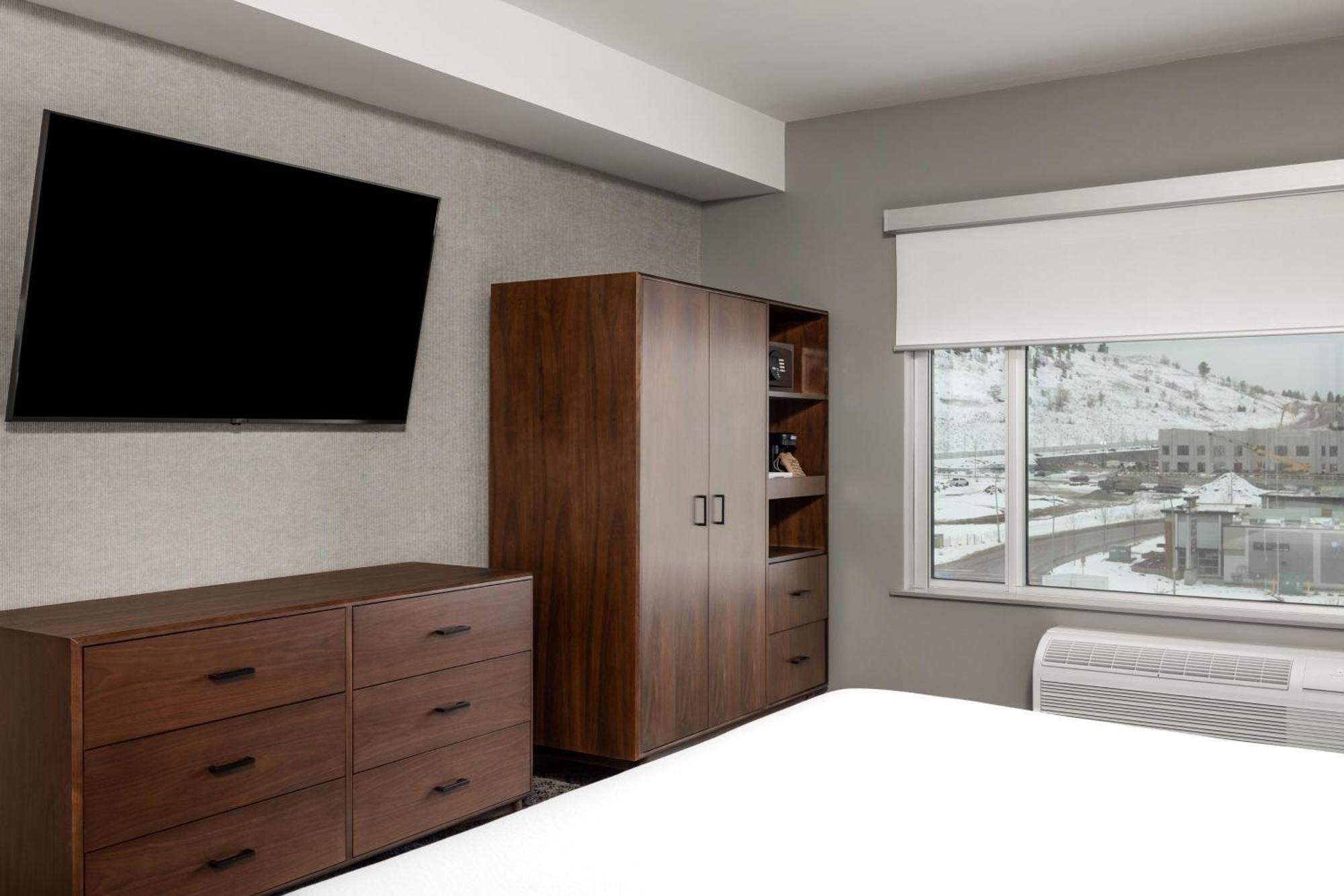 Four Points By Sheraton Kelowna Airport Esterno foto