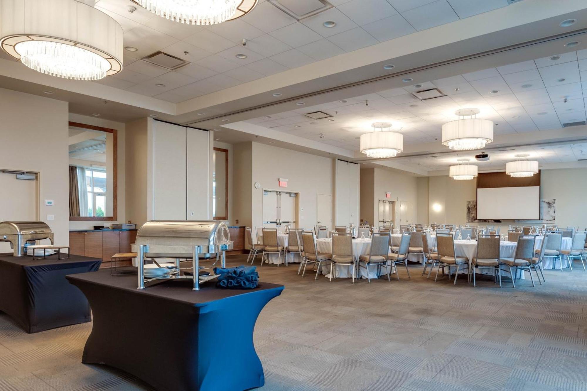 Four Points By Sheraton Kelowna Airport Esterno foto