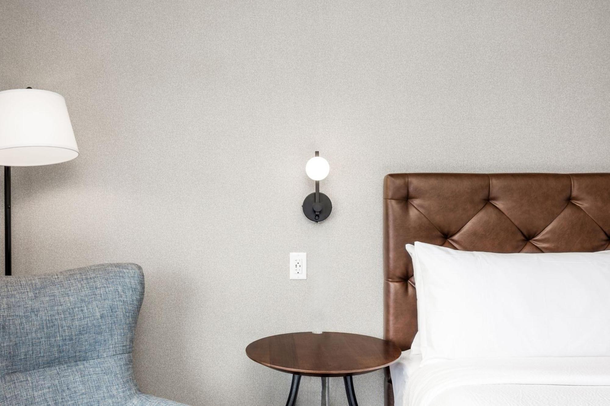 Four Points By Sheraton Kelowna Airport Esterno foto