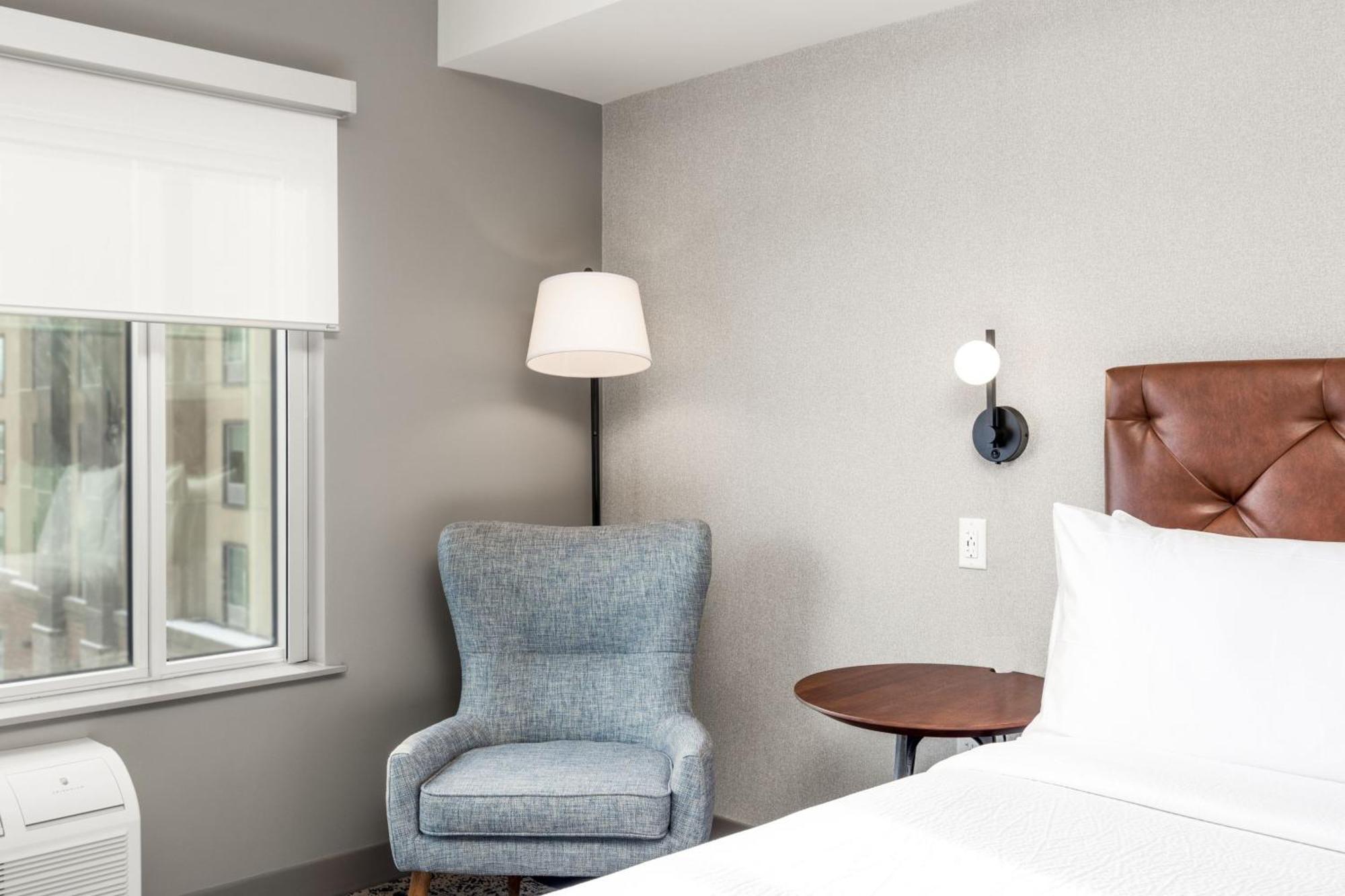 Four Points By Sheraton Kelowna Airport Esterno foto