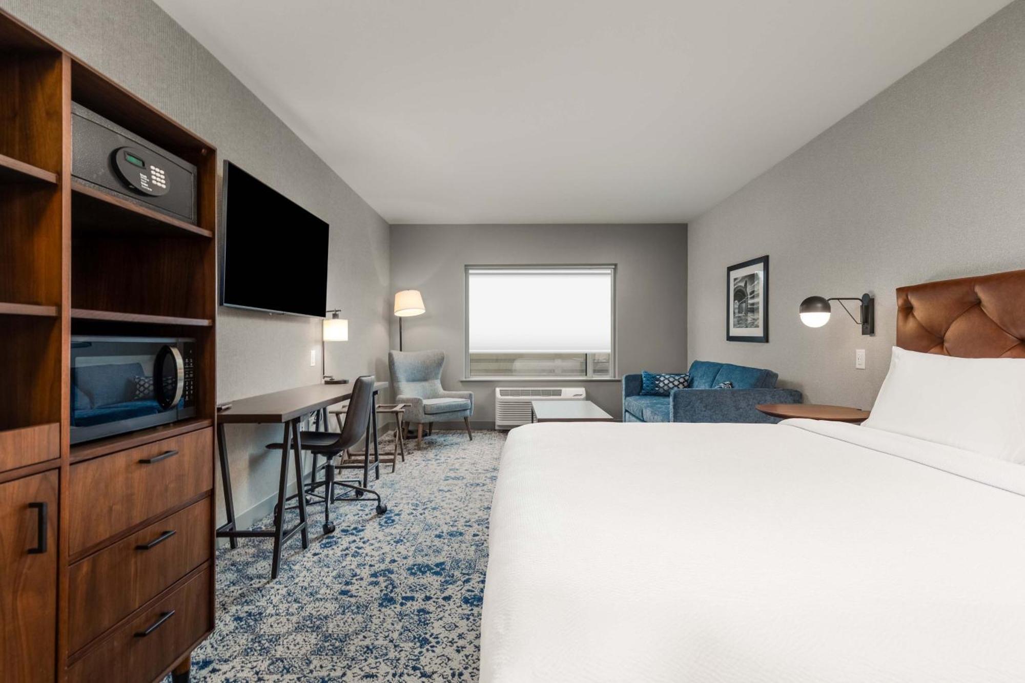 Four Points By Sheraton Kelowna Airport Esterno foto