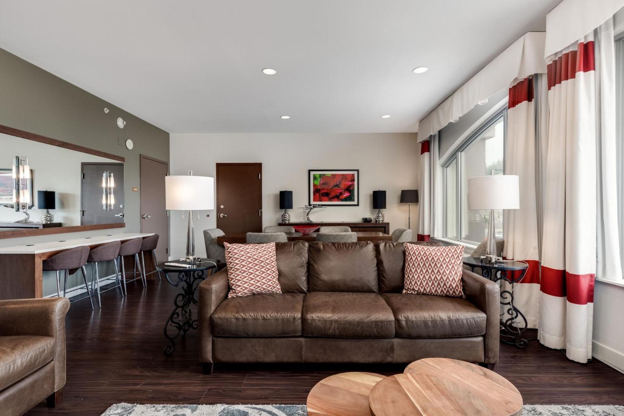 Four Points By Sheraton Kelowna Airport Esterno foto
