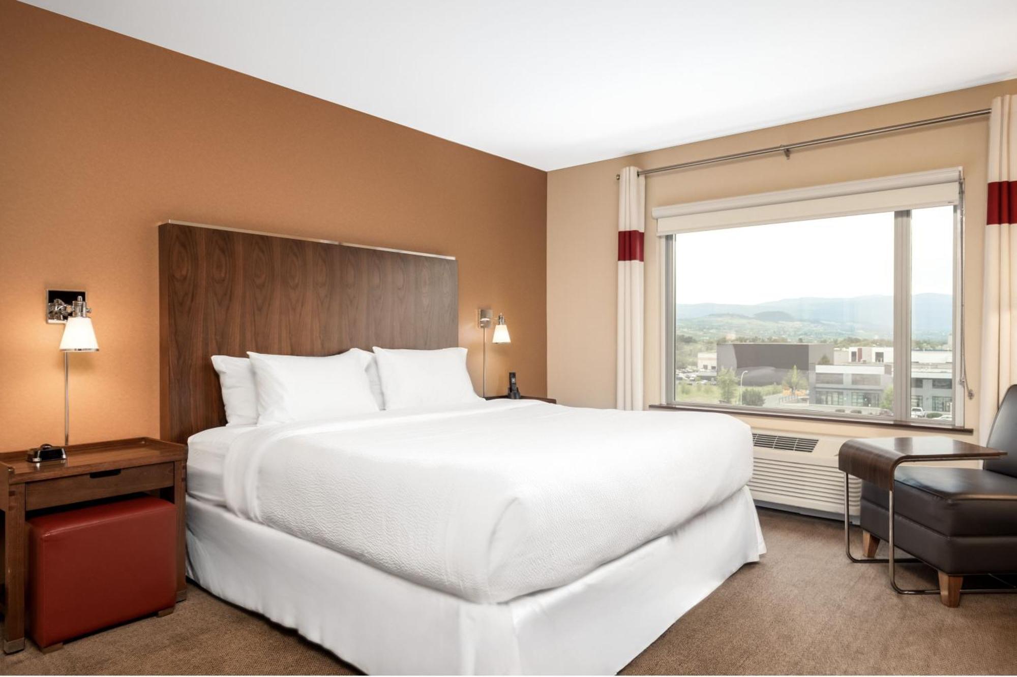 Four Points By Sheraton Kelowna Airport Esterno foto